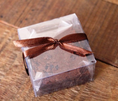 Brownie grande (tamanho 5x5 cm) cx de acetato