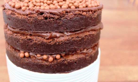 NAKED CAKE
